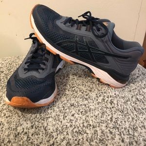 ASICS Sneakers